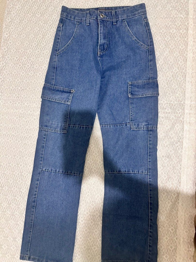 Denim Cargo Pants (Category: Jeans) located in Bacolor. Submitted by ri.declutters (Listing ID 1416601342, Image 1). Description: 💌 Location: Pampanga 💌 Preloved/Decluterring 💌 Shipping fee varies depending on your location 💌 MOD: Gcash or BDO 💌 Lalamove/JNT 💌 No rush shipping.