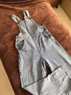 (Category: ) located in . Submitted by myprettycloset_ (Listing ID 1416448525, Image 1). Description: .