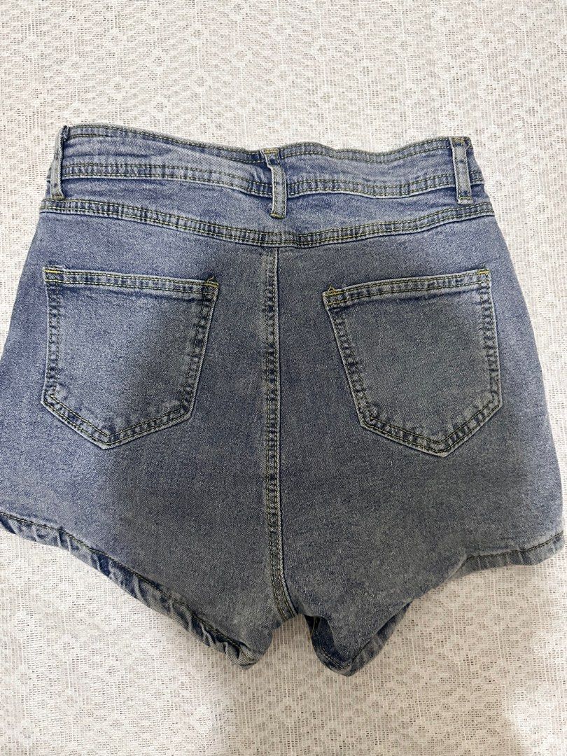 Denim Skort (Category: Shorts) located in Bacolor. Submitted by ri.declutters (Listing ID 1416601687, Image 2). Description: 💌 Location: Pampanga 💌 Preloved/Decluterring 💌 Shipping fee varies depending on your location 💌 MOD: Gcash or BDO 💌 Lalamove/JNT 💌 No rush shipping.