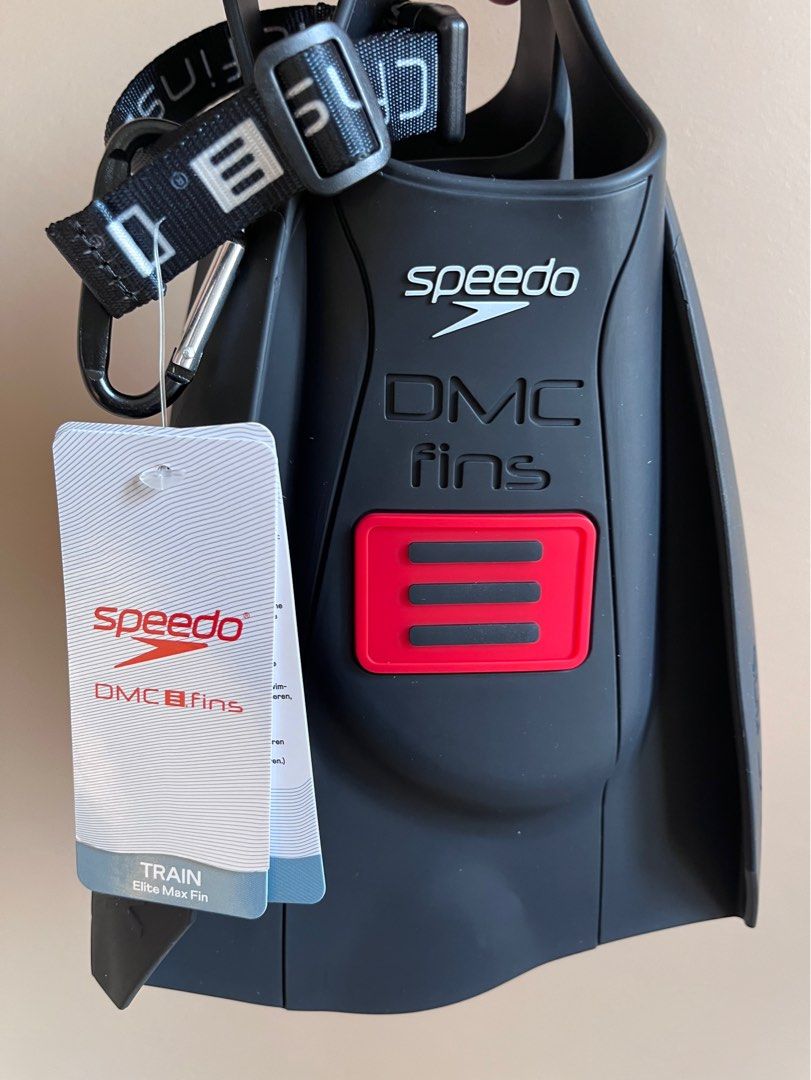 Speedo x DMC Elite Max Fins (Category: Water Sports) located in Pasig City. Submitted by izereyes (Listing ID 1416521577, Image 2). Description: Size XS Brand New.