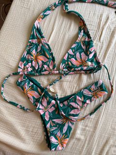 (Category: ) located in . Submitted by ndclutters (Listing ID 1416523586, Image 1). Description: .