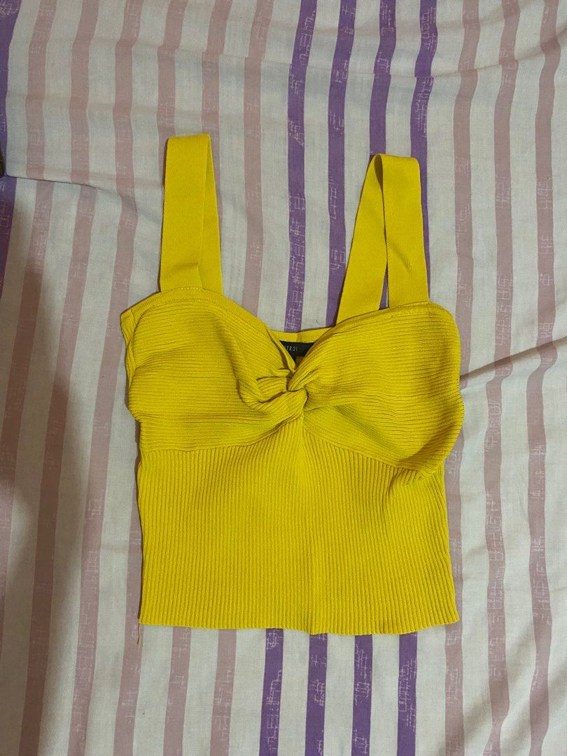 Forever 21 Yellow Sleeveless Top (Category: Sleeveless) located in Manila. Submitted by rmdln (Listing ID 1416515776, Image 1). Description: .