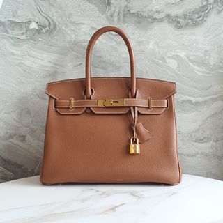 (Category: ) located in . Submitted by luxurydesignerbrandeds (Listing ID 1416576025, Image 1). Description: .