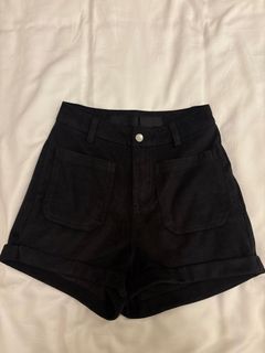 (Category: ) located in . Submitted by b_fashion_closet (Listing ID 1416578723, Image 1). Description: .