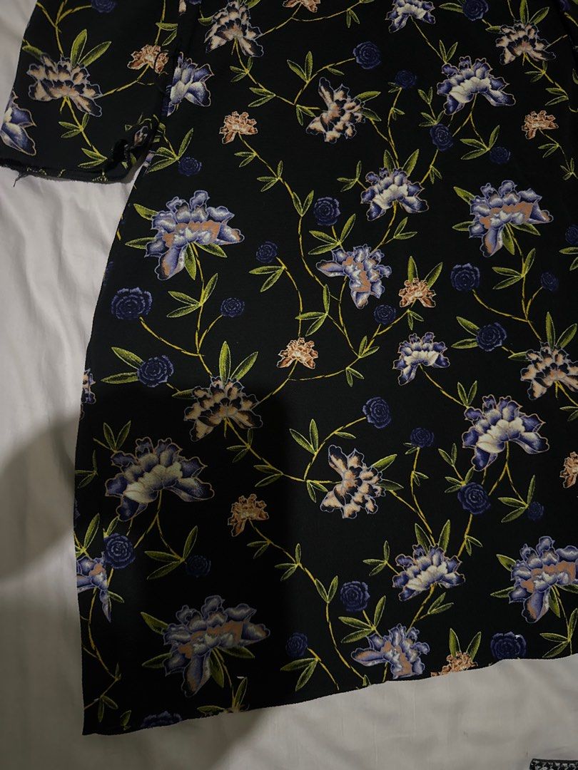 H&M Floral Dress (Category: Dresses) located in Cainta. Submitted by rmla_ (Listing ID 1416576902, Image 2). Description: PLEASE READ: Last price posted Item barely used No photo when worn SF c/o buyer RFS: barely used .