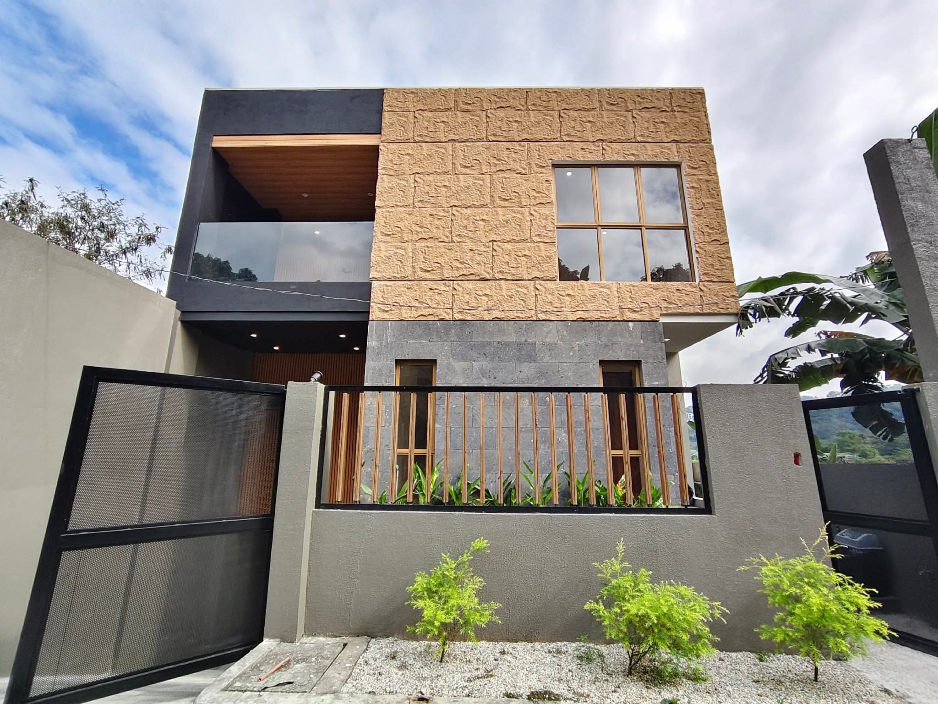 (Category: ) located in . Submitted by edj1realty (Listing ID 1416632887, Image 1). Description: .
