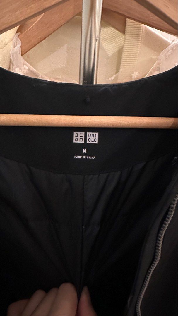Jacket (Category: Longsleeves) located in Masai. Submitted by riona391 (Listing ID 1416582902, Image 3). Description: Suitable for overseas , Cold weather .