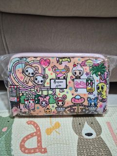 (Category: ) located in . Submitted by thriftingtrove (Listing ID 1416537139, Image 1). Description: .