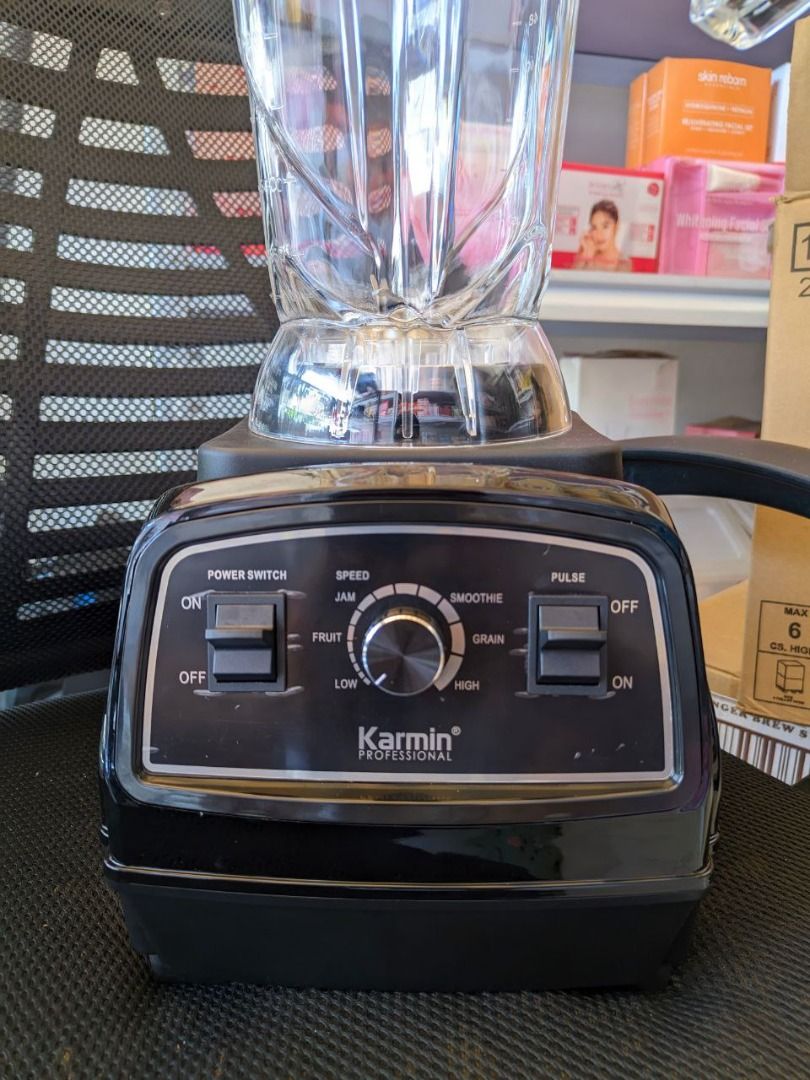 Karmin Professional Blender (Category: Juicers, Blenders & Grinders) located in Valenzuela. Submitted by onhoco (Listing ID 1372693863, Image 2). Description: The Karmin Professional Series 8500 is a high-speed blender designed for commercial or kitchen use, known for its powerful motor and ability to blend hot soups, ice, and smoothies. It features a 2-liter (70 oz) BPA-free jug. The Karmin Professional Series 8500 is often compared to other pro