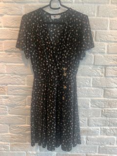 (Category: ) located in . Submitted by debe_closet (Listing ID 1416607650, Image 1). Description: .