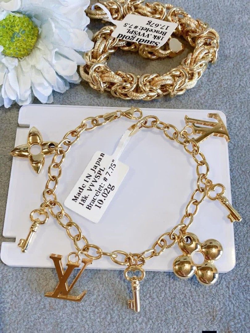 LV CHARMS BRACELET 18K GOLD (Category: Bracelets) located in Manila. Submitted by primejewelry (Listing ID 1416436813, Image 1). Description: .