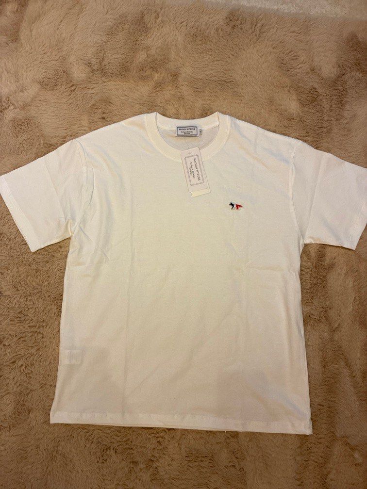 MAISON KITSUE （分類：T-shirt）位於 Hong Kong。 由 sellinggoodthings888 提交（商品編號 1416544070，圖片 2）。簡介： 。
