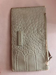 (Category: ) located in . Submitted by kyla.preloved (Listing ID 1416506400, Image 1). Description: .
