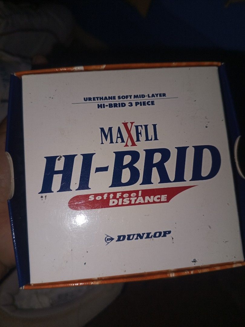Maxfli Hi-Brid Giants Golf Balls (Category: Golf) located in Magalang. Submitted by zeiansoria64090 (Listing ID 1416444276, Image 3). Description: - Maxfli -Brid golf balls - Giants 'Victory' design box - 3-piece construction - Urethane soft mid-layer - Includes multiple golf balls - Each ball features the Giants logo.