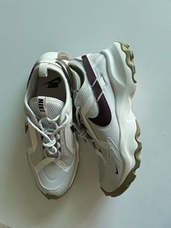 (Category: ) located in . Submitted by yjeans (Listing ID 1416515863, Image 1). Description: .