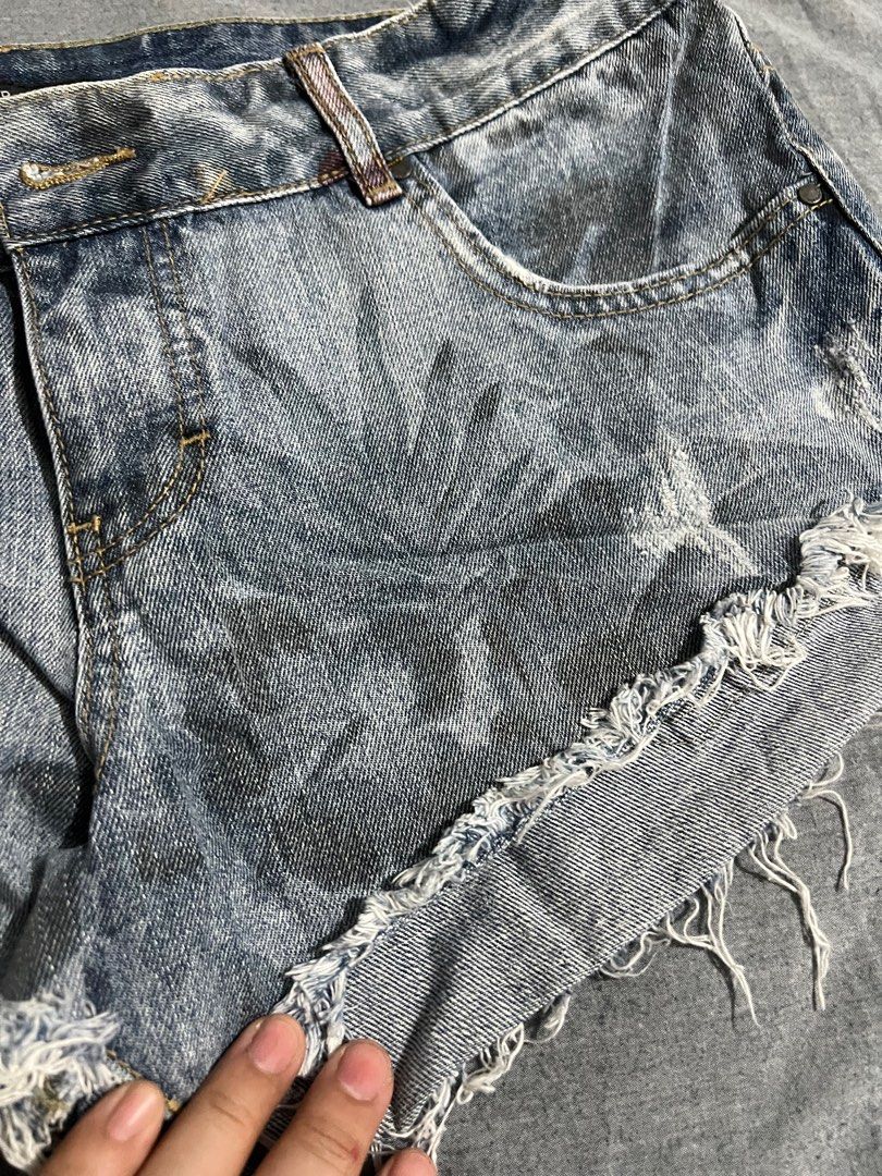 Preloved Billabong Denim Shorts Size 32 (Category: Shorts) located in Binan City. Submitted by unicohijoxfudge (Listing ID 1416599240, Image 3). Description: Decluttering❤️❤️❤️ Size 32 ✅SF c/o buyer ✅gcash / paymaya Tags: Burberry Calvin Klein Coach Michael Kors Kate Spade Fendi Gucci Dior Rayban gentle Monster Channel Zara H&M Calvin Klein Anne Klein Sunnies owndays Gap nike adidas coach dkny tommy hilfiger Aldo Steve Madden Mango Cotton On Fore