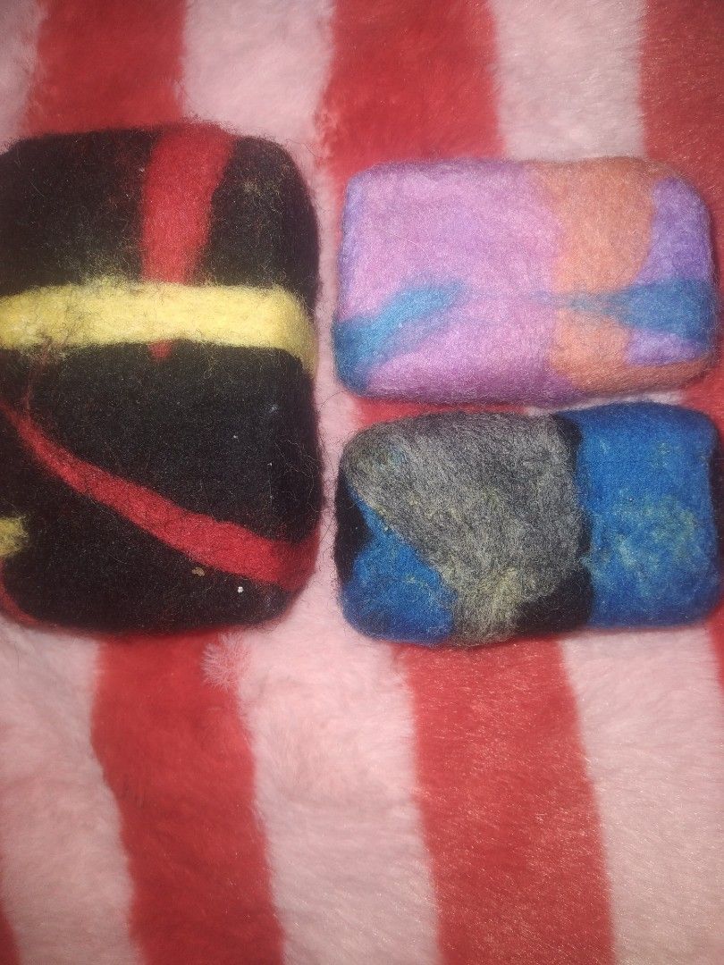 SCRUBBYSOAPS Soap & washcloth in one (Category: Bath) located in Quezon City. Submitted by nette69 (Listing ID 1416622144, Image 2). Description: soap covered in wool 100g size moisturizing soap gently exfoliates dead skin cells no more slippery soaps mabula at matipid berry scent handmade unique designs 3 small or 1 reg size for 150.