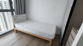 (Category: ) located in . Submitted by araintree (Listing ID 1416609645, Image 1). Description: .