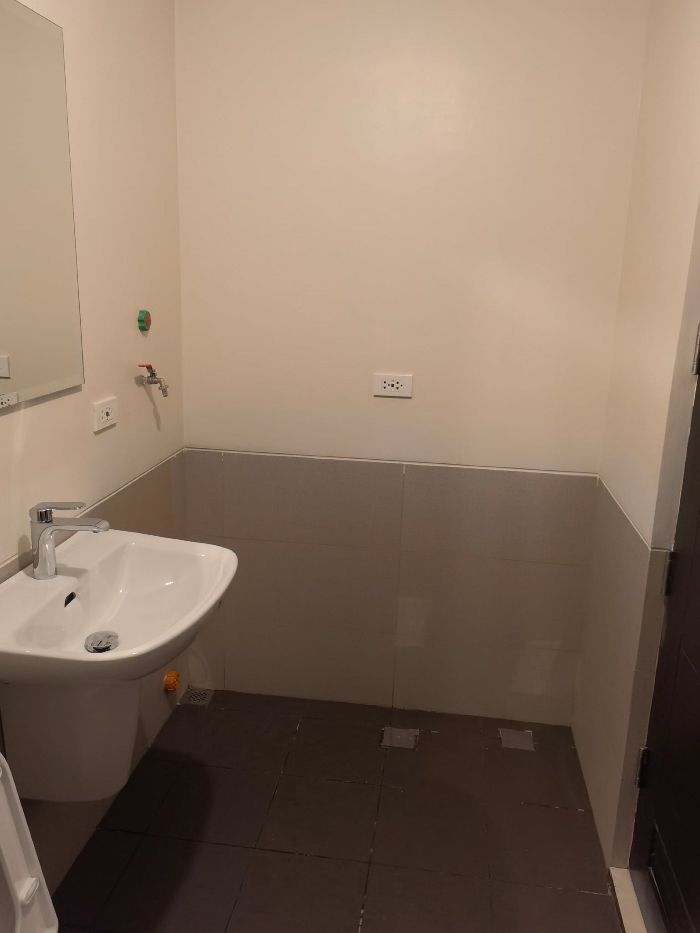 Studio Condo Aurora Escalades (Category: Apartments & Condos) located in Manila. Submitted by fastriver-56ec01 (Listing ID 1416601086, Image 2). Description: RUSH FOR SALE!!! BRAND NEW CONDO UNIT AT AURORA ESCALADES CUBAO DEVELOPER: ROBINSONS LAND CORP. •Brand New Unit (First to move-in) • Studio (Floor Area: 23.5 sqm.) • 1 Toilet and Bath • 1 Kitchen and Sink with Built-in Cabinet • 1 Full Mirrored Sliding Big Cabinet Use as Income Generating Bu