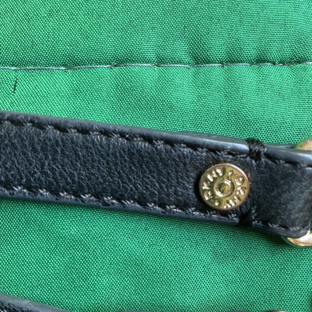 The leather is so soft and very light (Category: Shoulder Bags) located in Santa Maria. Submitted by marvi_declutter (Listing ID 1416562026, Image 1). Description: It is a soft leather that is why the bag is very light.