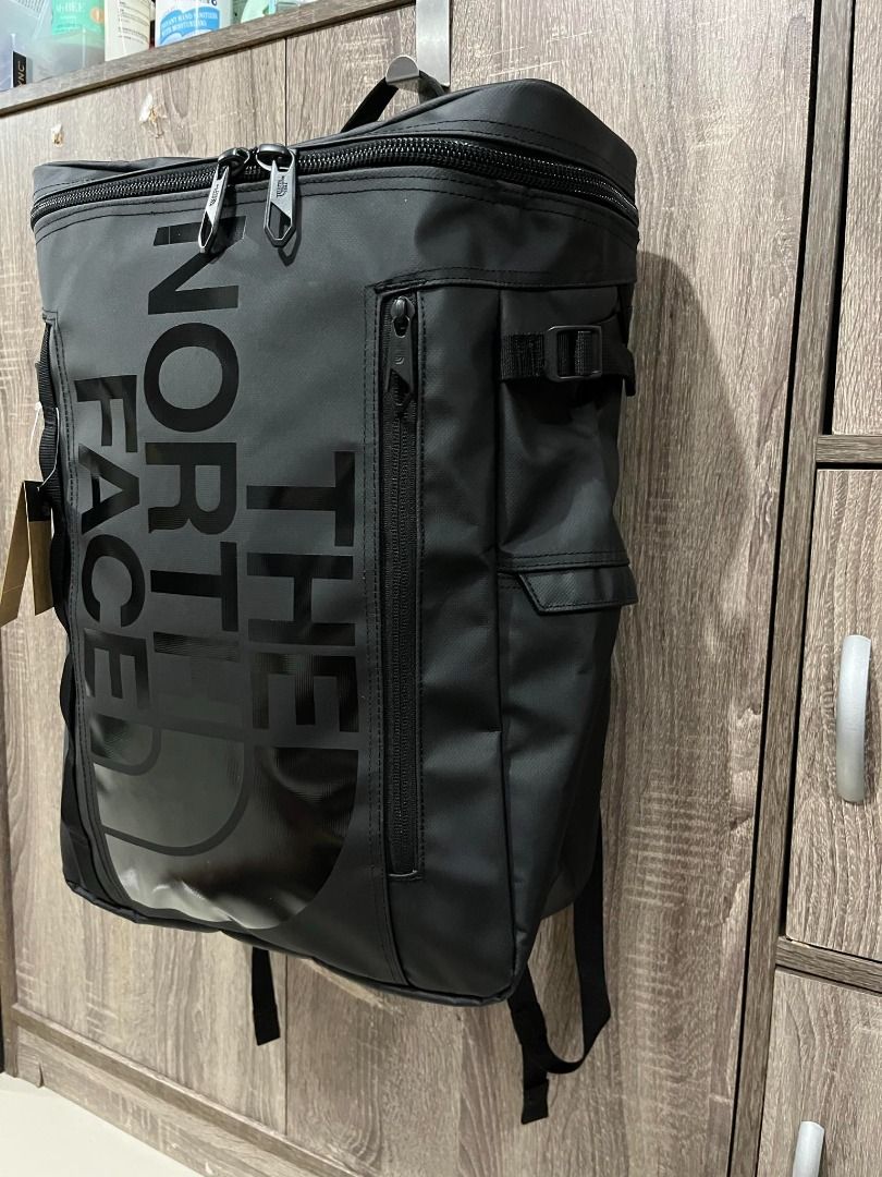 THE NORTH FACE FUSEBOX BACKPACK (Category: Backpacks) located in Quezon City. Submitted by thirdeedimensionsii. (Listing ID 1416483798, Image 3). Description: THE NORTH FACE FUSEBOX BACKPACK 4500 only! Brandnew with tag Size: 30L Can do pickup or COD Tandang sora QC area Pm if interested. .