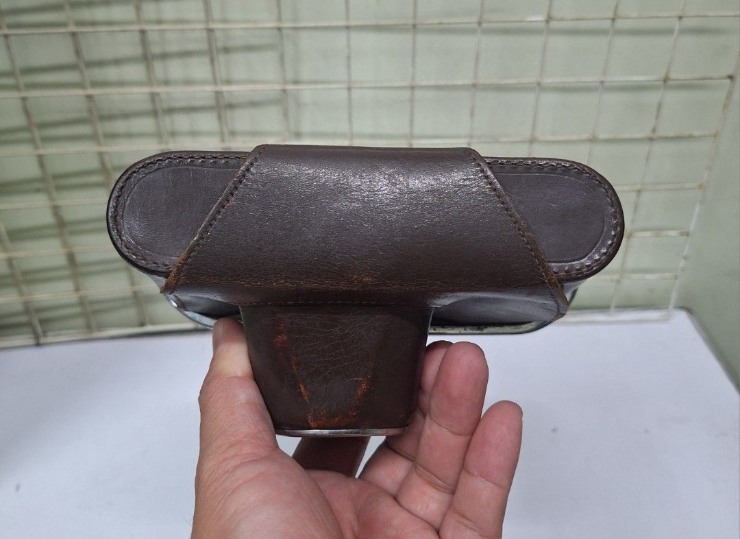 Vintage USSR Leather Camera Case (Category: Camera Bags & Carriers) located in Makati City. Submitted by telractrading (Listing ID 1416598870, Image 3). Description: Vintage USSR Leather Camera Case Germany pang collection na lang po or pwede pa din naman magamit diko lang sure kung ano camera compatible.