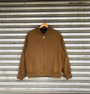 (Category: ) located in . Submitted by goodeal_garments (Listing ID 1416598902, Image 1). Description: .