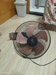 （分類：）位於 。 由 silentturtle_a8c07d 提交（商品編號 1416601053，圖片 1）。簡介： 。