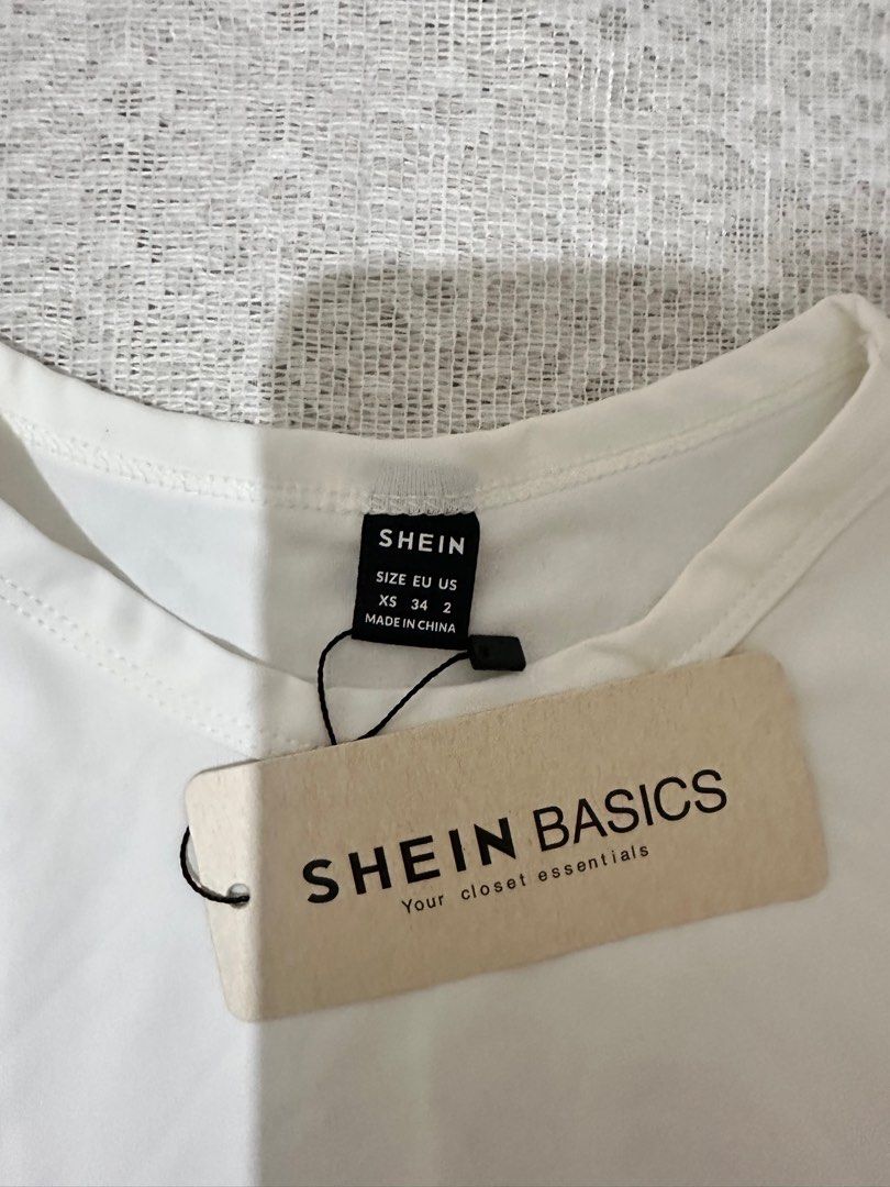 White Basic Top (Category: Blouses) located in Bacolor. Submitted by ri.declutters (Listing ID 1416597332, Image 3). Description: 💌 Location: Pampanga 💌 Preloved/Decluterring 💌 Shipping fee varies depending on your location 💌 MOD: Gcash or BDO 💌 Lalamove/JNT 💌 No rush shipping.