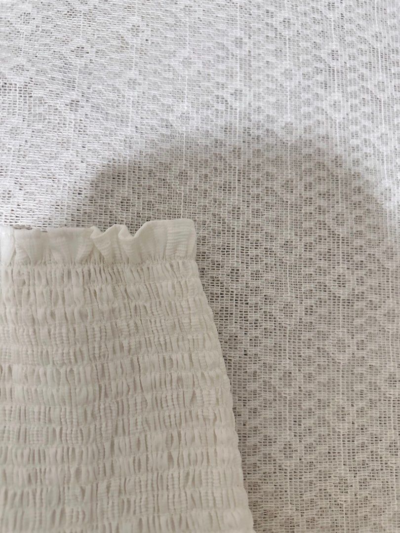 White Tube Top (Category: Sleeveless) located in Bacolor. Submitted by ri.declutters (Listing ID 1416597623, Image 3). Description: 💌 Location: Pampanga 💌 Preloved/Decluterring 💌 Shipping fee varies depending on your location 💌 MOD: Gcash or BDO 💌 Lalamove/JNT 💌 No rush shipping.