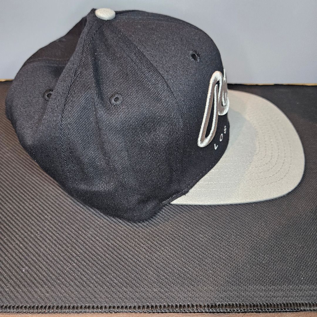 Young and Reckless Los Angeles Snapback Hat (Category: Caps & Hats) located in Santa Rosa. Submitted by mcaps26 (Listing ID 1416613814, Image 2). Description: Y&R Los Angeles Hat -Adjustable snapback -100% cotton Tiny stain on UV. Condition 9/10 Discounts for purchases of 3 or more caps. Drop a message for inquiries..