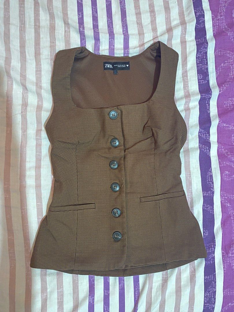 ZARA Brown Sleeveless Blouse (Category: Blouses) located in Manila. Submitted by rmdln (Listing ID 1416515551, Image 1). Description: .