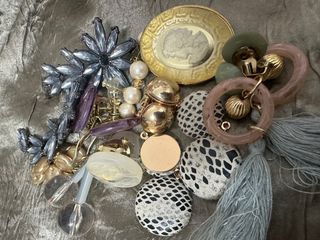（分類：）位於 。 由 hamstermon 提交（商品編號 1413159222，圖片 1）。簡介： 。