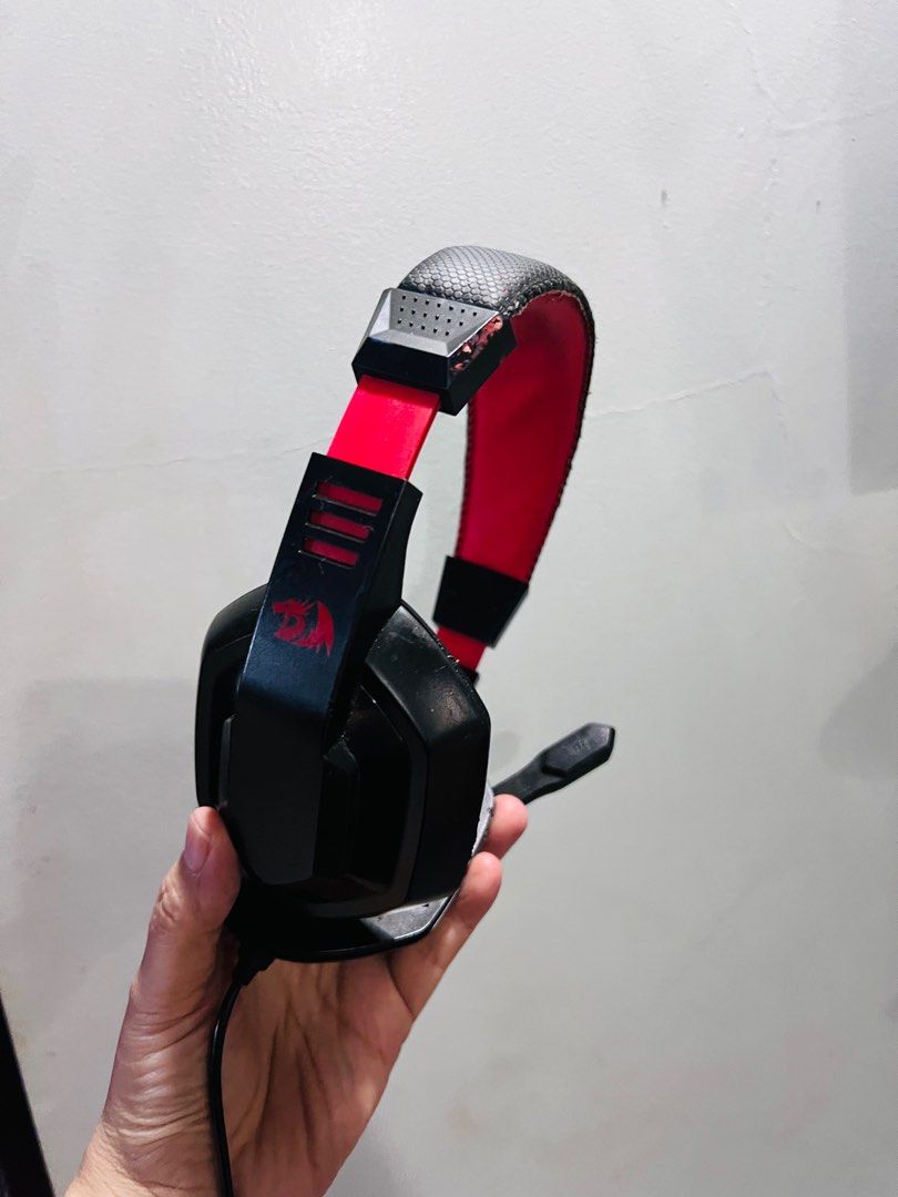 Affordable REDRAGON H120 Gaming Headset 😍👌🏻 (Category: Headphones & Headsets) located in Malolos. Submitted by afford.japan (Listing ID 1413201472, Image 3). Description: Affordable REDRAGON H120 Gaming Headset 😍👌🏻.