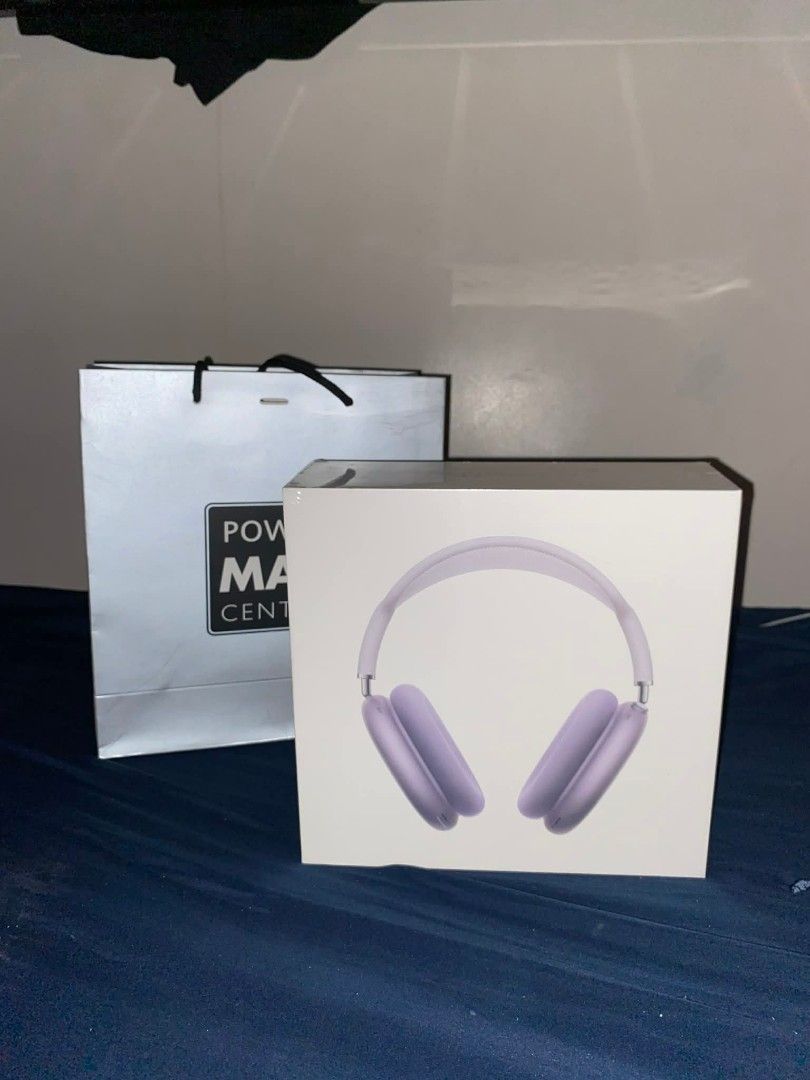 Airpod Max V2 (Category: Headphones & Headsets) located in Pateros City. Submitted by ysa05 (Listing ID 1413202558, Image 3). Description: Note!!! This is free activated no receipt.