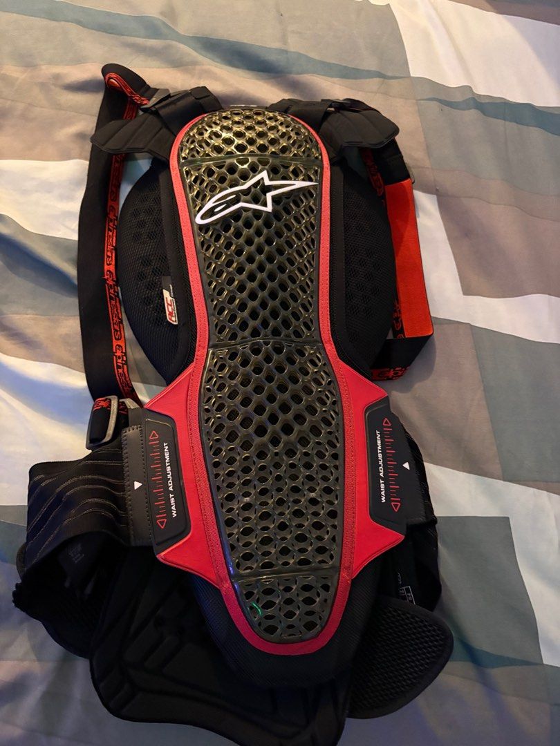 Alpinestars Nucleon KR-3 Back Protector Size M (Category: Helmets and other Riding Gears) located in Taguig. Submitted by pat.dd (Listing ID 1413173798, Image 1). Description: Developed in three waist-to-shoulder dimensions in order to cover all body sizes. Lattice structure back shell plate is constructed from a high-performance polymeric material blend for optimized flexibility and excellent weight-saving properties combined with soft viscoelas