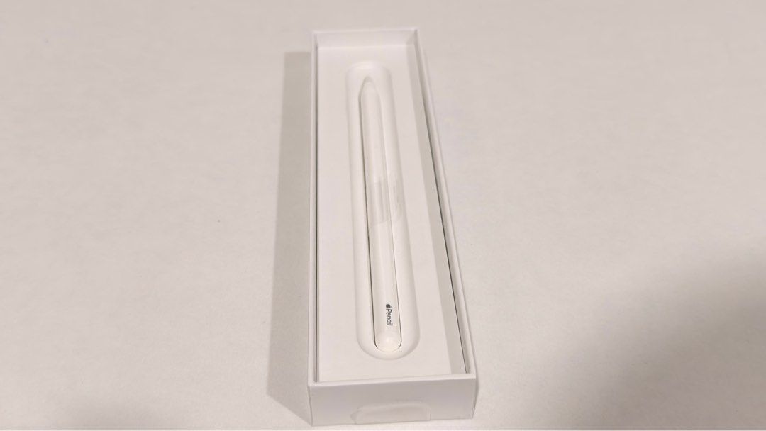 Apple Pencil Pro (Category: Other Mobile & Gadget Accessories) located in Cebu City. Submitted by good_find (Listing ID 1413137231, Image 2). Description: Complete package and in great condition Meet up: Ayala Center Cebu LBC COD Shipping is shouldered by buyer .