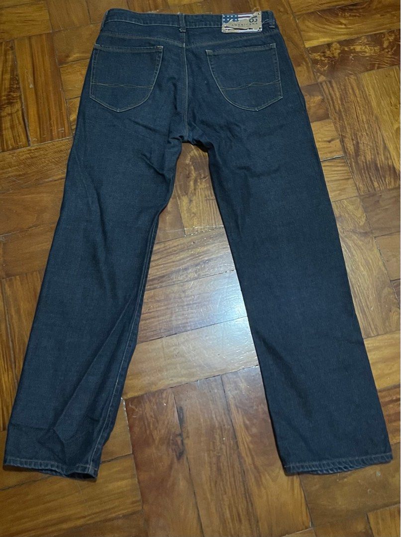 Bench OJ Americana Jeans - Size 34 (Category: Jeans) located in Bacoor. Submitted by pastforward.ph (Listing ID 1413130451, Image 2). Description: - Bench OJ Americana jeans - Dark wash - Size 34 - Straight leg cut - Classic five-pocket design - Button and zipper closure - Made in the Philippines - issue on last pic on back pocket very minor.