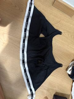 (Category: ) located in . Submitted by happydummy (Listing ID 1413044481, Image 1). Description: .