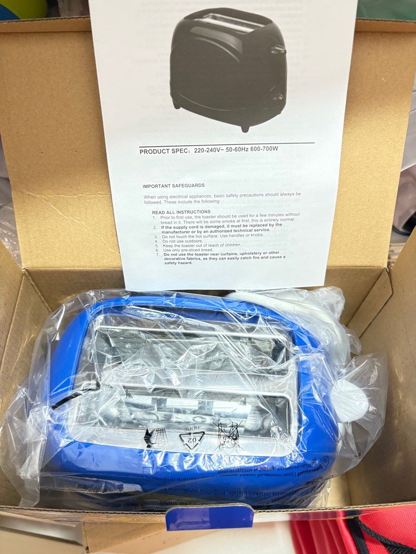 Bread toaster (Category: Other Home Appliances) located in Singapore. Submitted by jas1freedom (Listing ID 1413046750, Image 2). Description: .