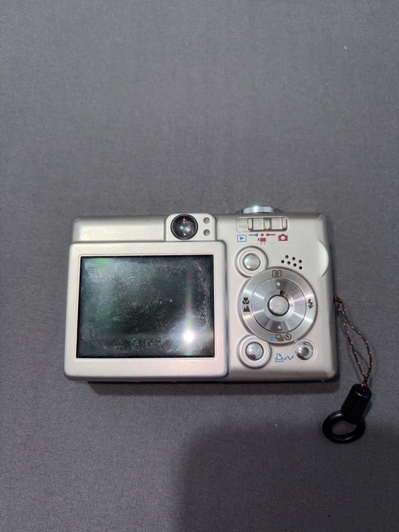 Canon Ixus 40 (Category: Cameras) located in Naga. Submitted by epargne_shop (Listing ID 1413054357, Image 2). Description: CANON IXUS 40 Inclusions: - unit battery - Memory Card ISSUE: light lcd burn.