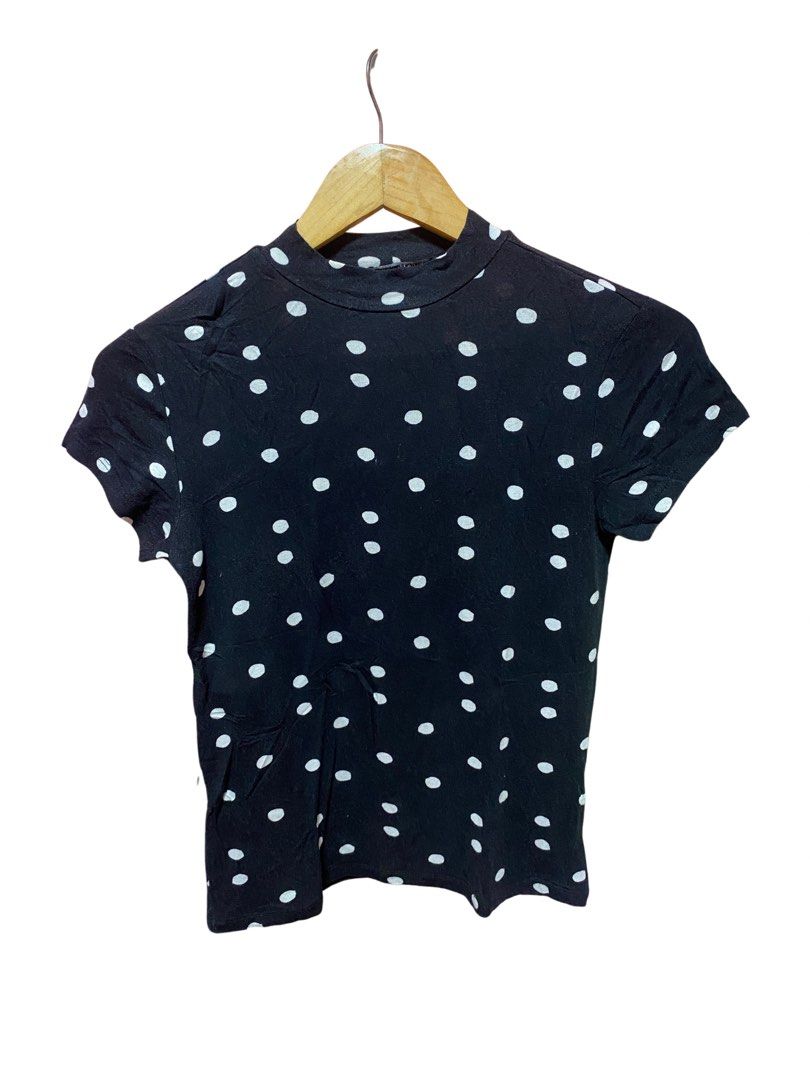 Classy Polka Dots top (Category: Others Tops) located in Las Pinas. Submitted by ppixshe (Listing ID 1413179260, Image 1). Description: preloved size: xs no flaws brand: Colin’s .