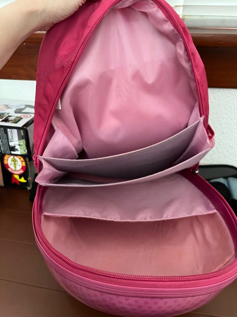 Disney Princess hardshell backpack (Category: Diaper Bags & Wetbags) located in Quezon City. Submitted by muffet9 (Listing ID 1413047035, Image 3). Description: Relatively clean Hard shell backpack No flaws Has big compartment inside .