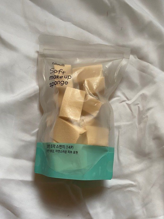 Fillimilli Soft Makeup Sponge 14 pcs (Category: Makeup) located in Quezon City. Submitted by declutter.repsaj (Listing ID 1413135075, Image 1). Description: 📍Doña Josefa, Quezon City -bought from Korea (Olive Young) a while back - Brand: Fillimilli - Product: Soft Makeup Sponges - Shape: Square - Color: Light Beige - Packaging: Clear with teal and white label - Condition: Unused.