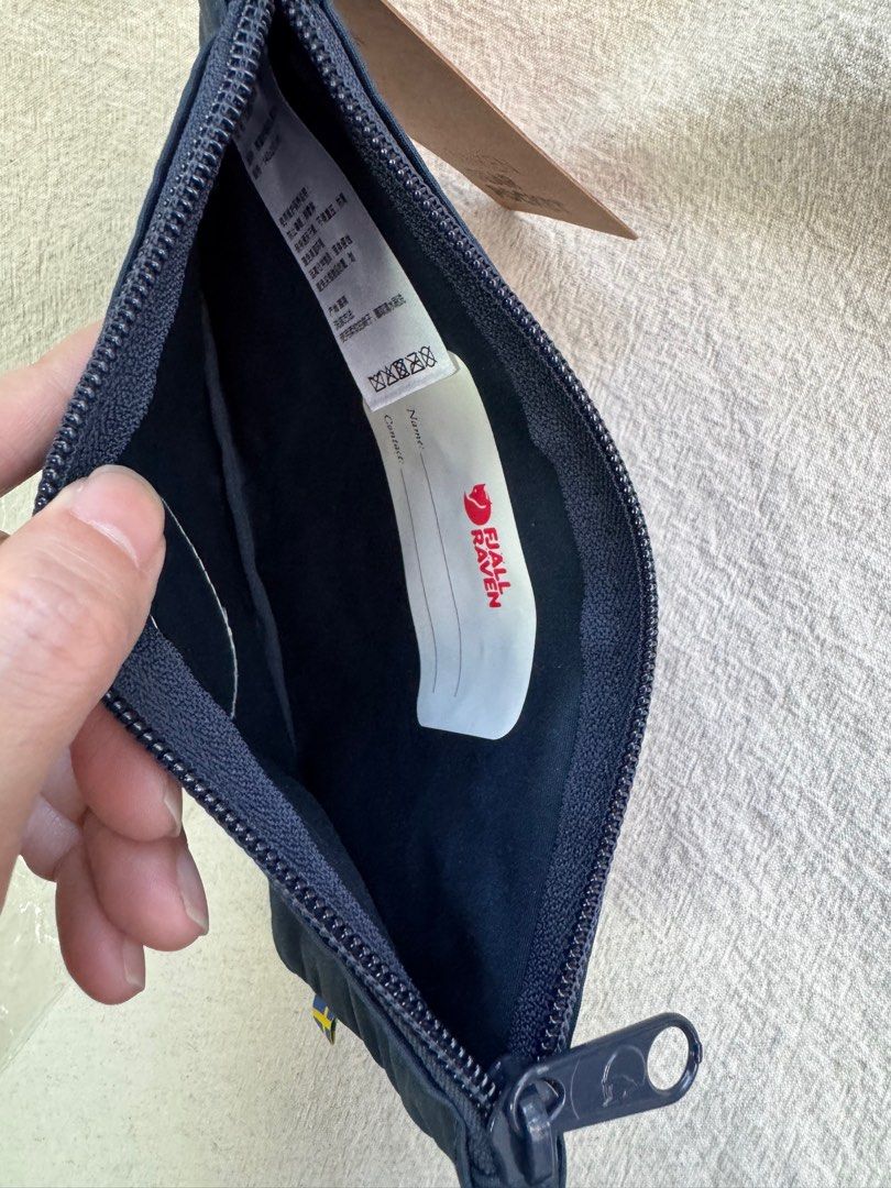 Fjallraven Kanken Gear Pocket, 女裝, 手袋及銀包, 銀包、卡片套- Carousell