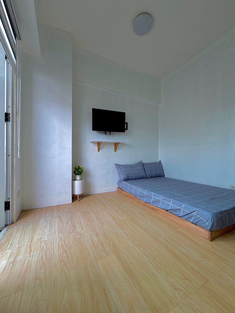 Fully Furnished Studio Unit for Rent (Category: Apartments & Condos) located in Manila. Submitted by hapijoey (Listing ID 1411204699, Image 3). Description: 🌟 Fully Furnished Studio Unit for Rent – Rivergreen Residences, Sta. Ana, Manila 🌟 Address: 2217 Pedro Gil St, Santa Ana, Manila, Metro Manila 📍 Prime Location – Near Circuit Makati, Greenbelt, Glorietta, and just 15–20 mins to NAIA Airport. Walking distance to Savemore, 7/11, Jollibee, Mc