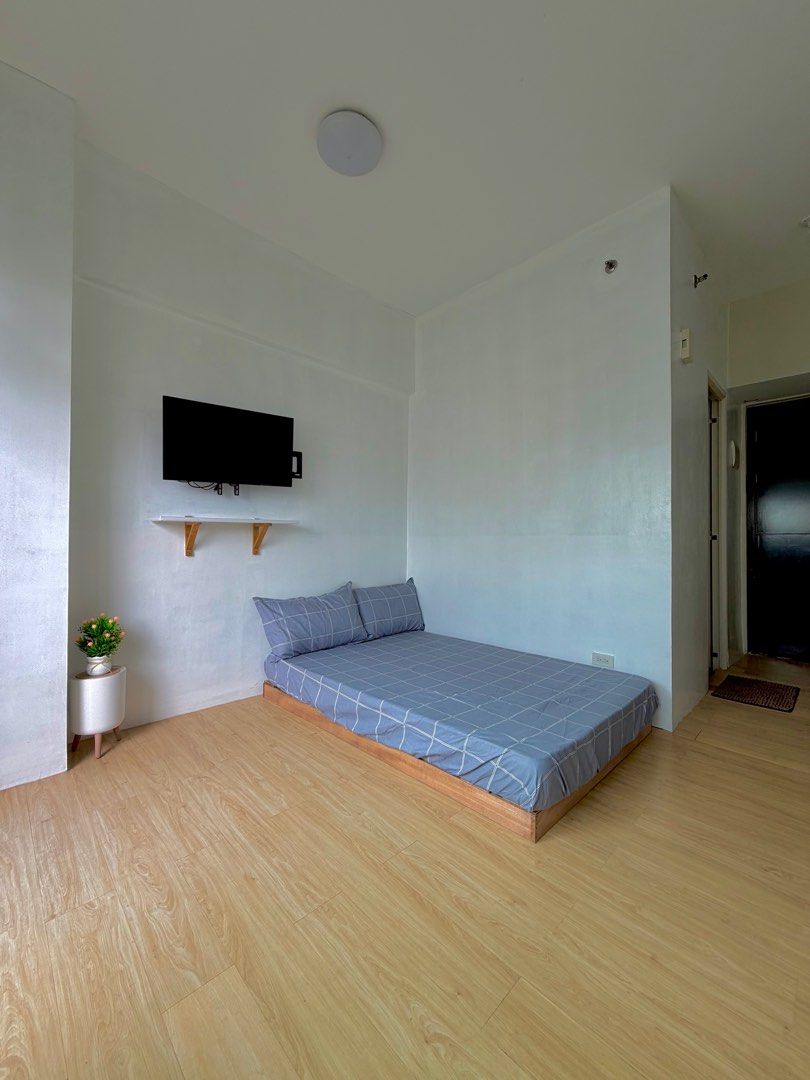Fully Furnished Studio Unit for Rent (Category: Apartments & Condos) located in Manila. Submitted by hapijoey (Listing ID 1411204699, Image 2). Description: 🌟 Fully Furnished Studio Unit for Rent – Rivergreen Residences, Sta. Ana, Manila 🌟 Address: 2217 Pedro Gil St, Santa Ana, Manila, Metro Manila 📍 Prime Location – Near Circuit Makati, Greenbelt, Glorietta, and just 15–20 mins to NAIA Airport. Walking distance to Savemore, 7/11, Jollibee, Mc