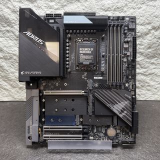 （分類：）位於 。 由 GoldstarComputerStore 提交（商品編號 1413139971，圖片 1）。簡介： 。