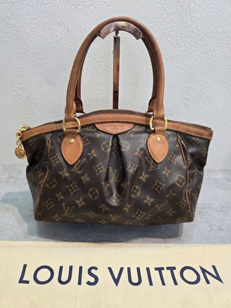 😱Guaranteed Orig💯Money back!💯💯💯 (Category: Luxury Bags & Wallets) located in General Santos City (Dadiangas). Submitted by braverabbit.67 (Listing ID 1413207528, Image 2). Description: PerSonal bet! 🔥 💯MONEY BACK GUARANTEE 💯💯👌🏻 Lv tivoli in verygood condition Small with original duStbag 𝗦𝘂𝗿𝗲 𝗯𝘂𝘆𝗲𝗿 𝗺𝗮𝘆 𝗿𝗲𝗾𝘂𝗲𝗦𝘁 𝗺𝗼𝗿𝗲 𝗱𝗲𝘁𝗮𝗶𝗹𝗲𝗱 𝗽𝗶𝗰𝗦 𝗼𝗿 𝘃𝗲𝗱𝗶𝗼! ‼️𝗙𝗢𝗥 𝗔𝗦𝗔𝗣 𝗥𝗘𝗣𝗟𝗬 𝗠𝗘𝗦𝗦𝗔𝗚𝗘 𝗨𝗦 𝗢𝗡 𝗙�