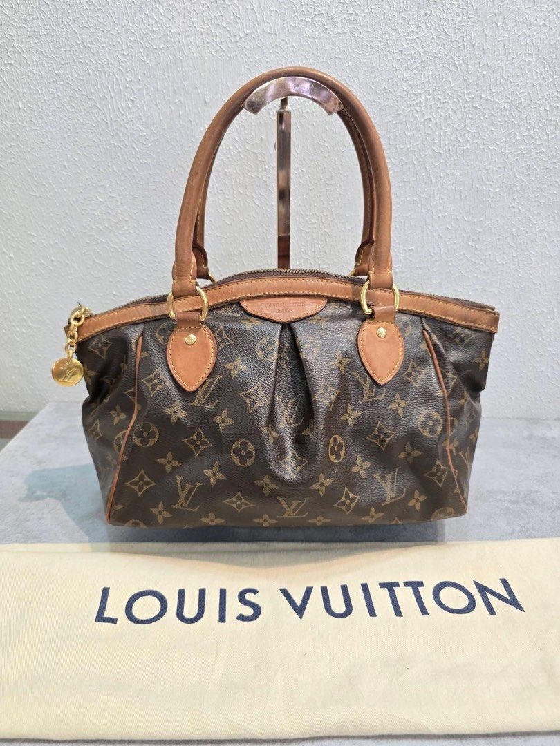 😱Guaranteed Orig💯Money back!💯💯💯 (Category: Luxury Bags & Wallets) located in General Santos City (Dadiangas). Submitted by braverabbit.67 (Listing ID 1413207528, Image 1). Description: PerSonal bet! 🔥 💯MONEY BACK GUARANTEE 💯💯👌🏻 Lv tivoli in verygood condition Small with original duStbag 𝗦𝘂𝗿𝗲 𝗯𝘂𝘆𝗲𝗿 𝗺𝗮𝘆 𝗿𝗲𝗾𝘂𝗲𝗦𝘁 𝗺𝗼𝗿𝗲 𝗱𝗲𝘁𝗮𝗶𝗹𝗲𝗱 𝗽𝗶𝗰𝗦 𝗼𝗿 𝘃𝗲𝗱𝗶𝗼! ‼️𝗙𝗢𝗥 𝗔𝗦𝗔𝗣 𝗥𝗘𝗣𝗟𝗬 𝗠𝗘𝗦𝗦𝗔𝗚𝗘 𝗨𝗦 𝗢𝗡 𝗙�